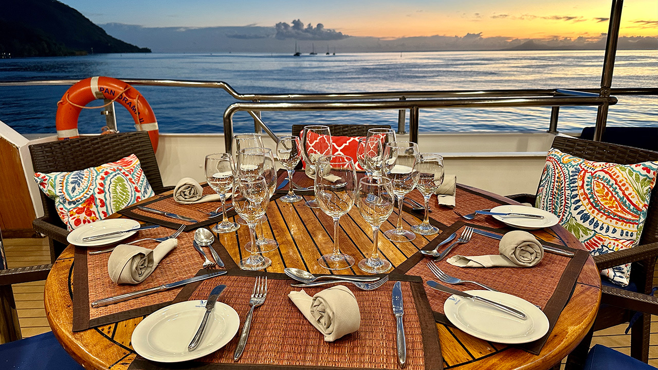 MS PANORAMA II VARIETY CRUISES VELERO ISLAS SOCIEDAD VELERO BORA BORA CRUCEROS TAHITI CRUCEROS EN BARCO PEQUEÑO VELERO CRUCEROS VIAJES DE NOVIOS CRUCEROS DE LUJO CRUCEROS POCOS PASAJEROS #VarietyCruises #Moorea #IslasSociedad #Tahiti #BoraBora #BoraBoraCruises #LunaDeMiel #LunasDeMiel #ViajesDeNovios #Cruceros #Creuers #Bidaiak